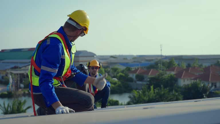 Best Commercial Roofing Services  in St Clair Shores, MI
